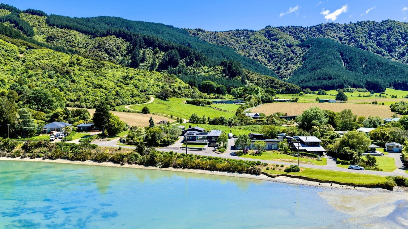353 Anakiwa Road, Anakiwa, Picton - Carousel 2