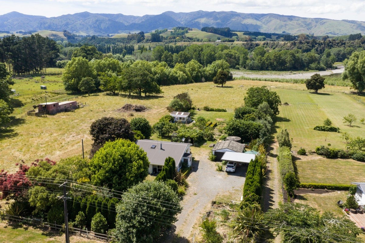 1314 Pohangina Road, Pohangina, Ashhurst - Carousel 2