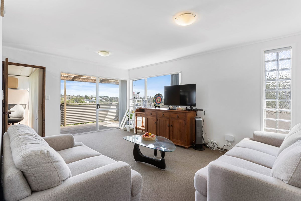 3/80 Birkenhead Avenue, Birkenhead, Auckland - Carousel 2