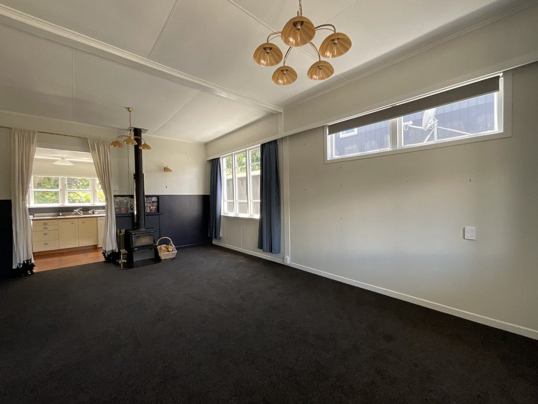 98A Young Street, New Plymouth, New Plymouth - Carousel 2