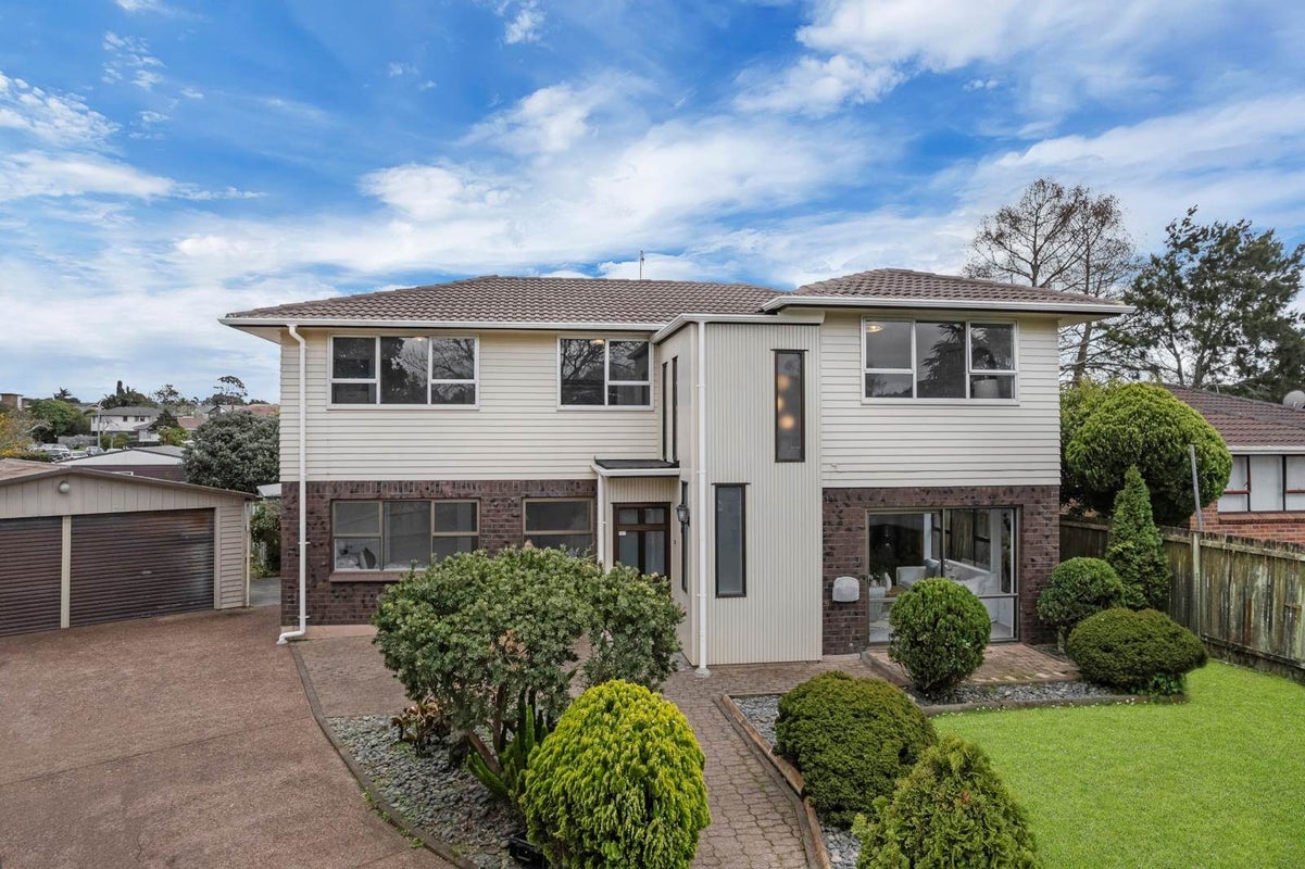 15 Tangelo Place, Bucklands Beach, Manukau City, Auckland - Carousel 1