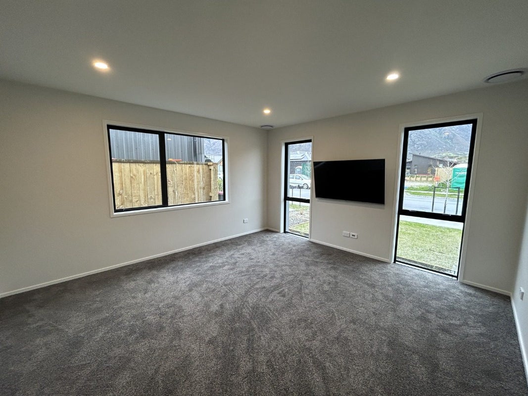 20 Collie Road, Jacks Point, Queenstown - Carousel 2