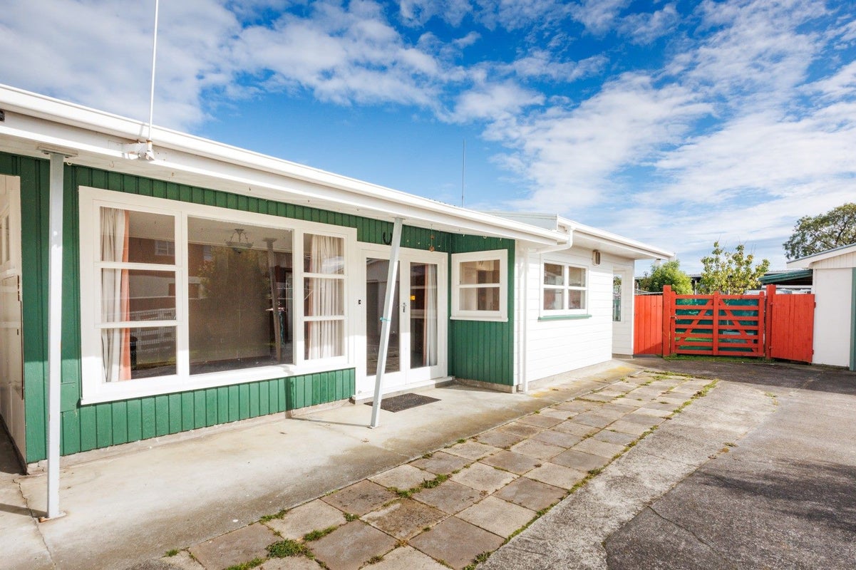 9 Ajax Place, Highbury, Palmerston North - Carousel 22