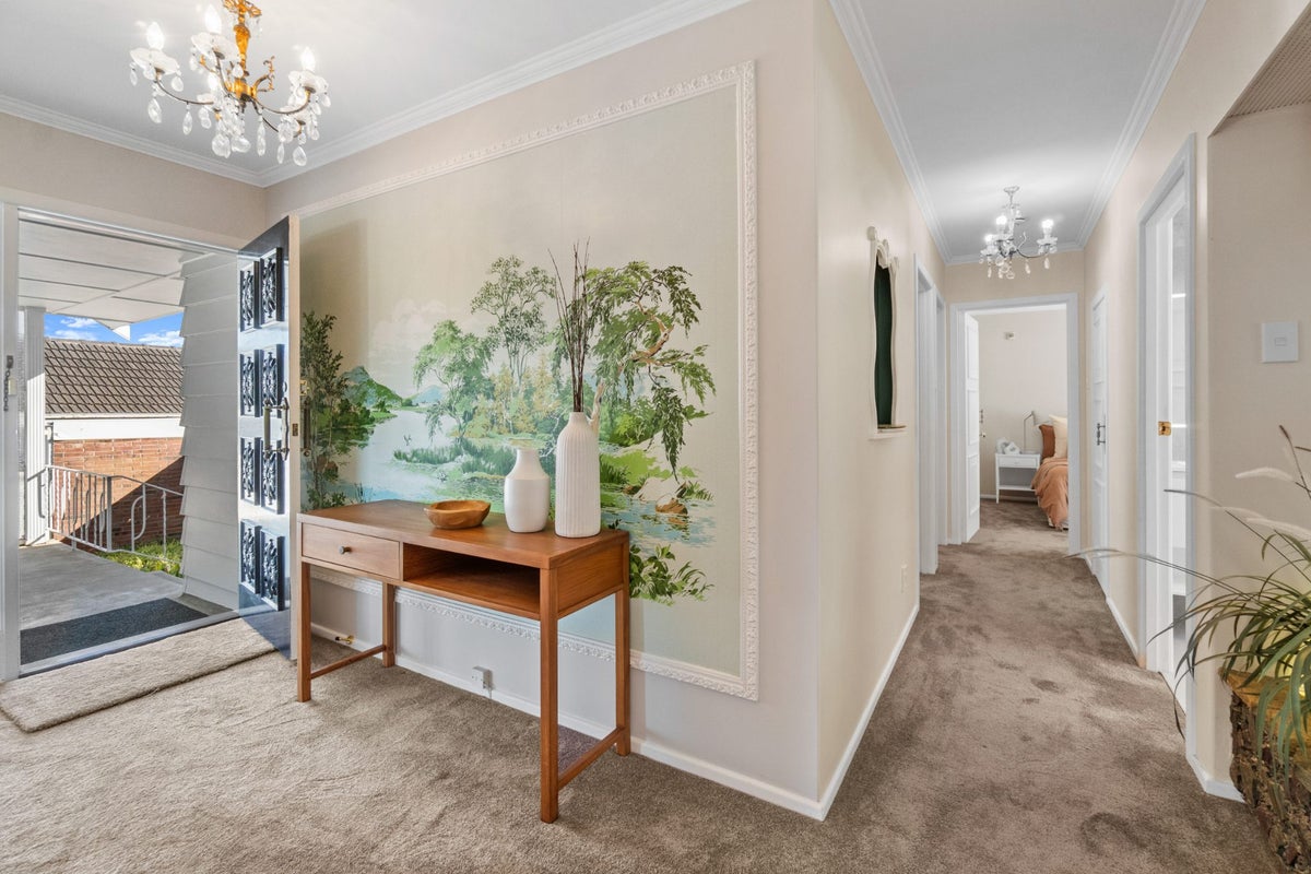 45 Whytehead Crescent, St Heliers, Auckland - Carousel 2