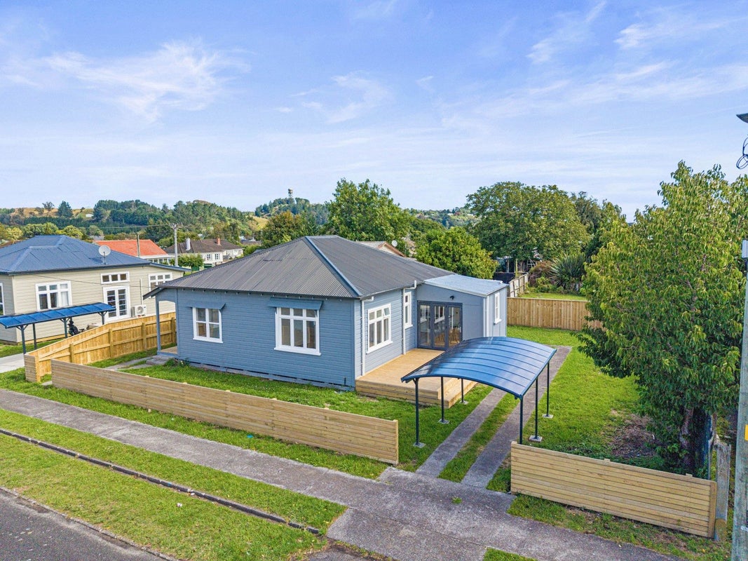 12 Salisbury Avenue, Whanganui East, Whanganui - Carousel 1