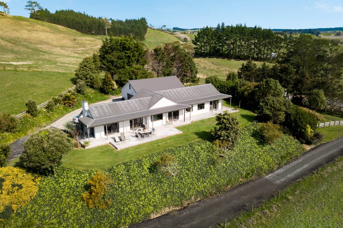 601 Kahikatea Flat Road, Kaukapakapa - Carousel 2