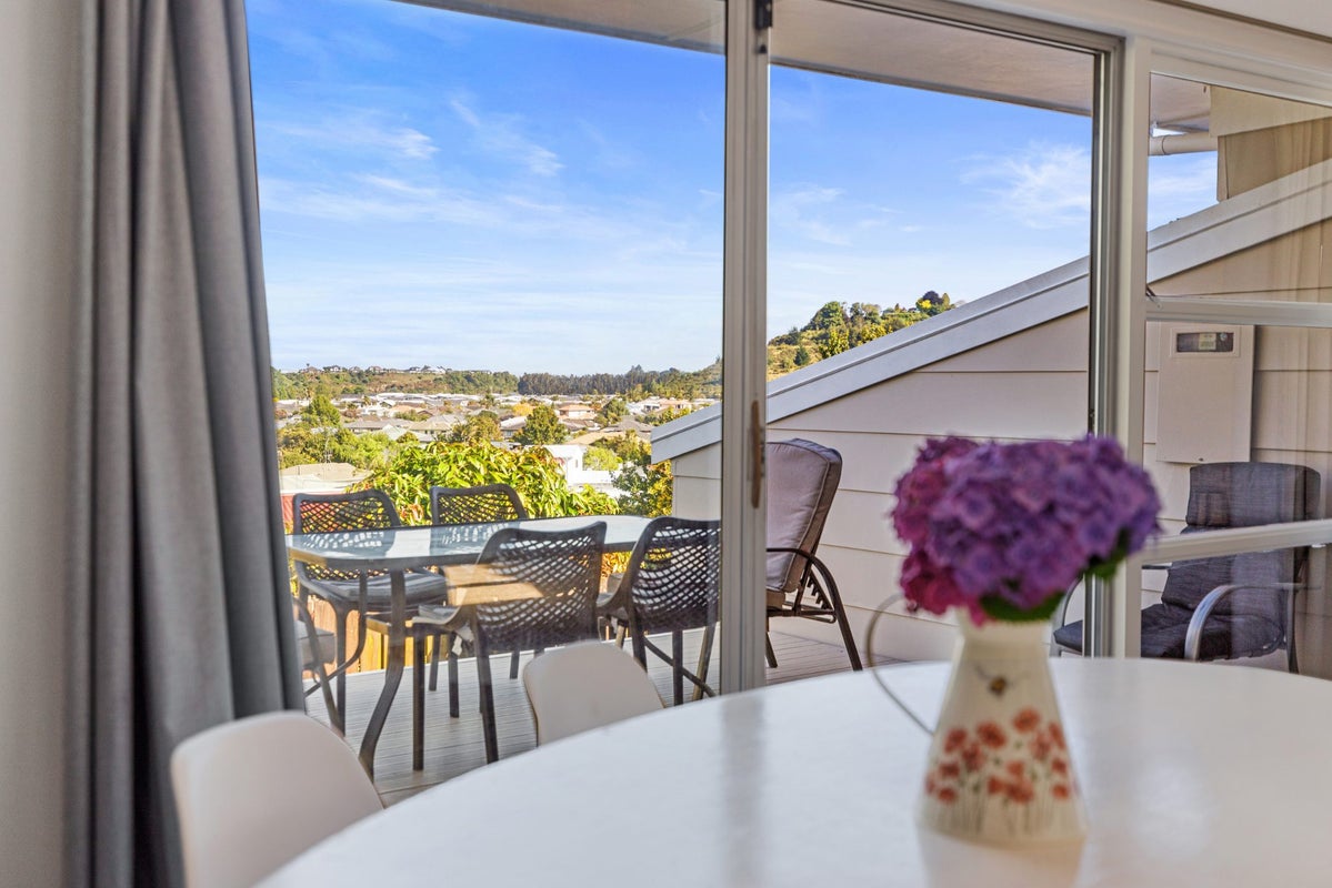 18 Jonathon Street, Brookfield, Tauranga - Carousel 2