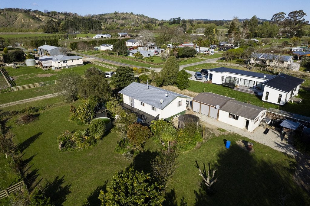35 Branson Road, Waipaoa, Gisborne - Carousel 1