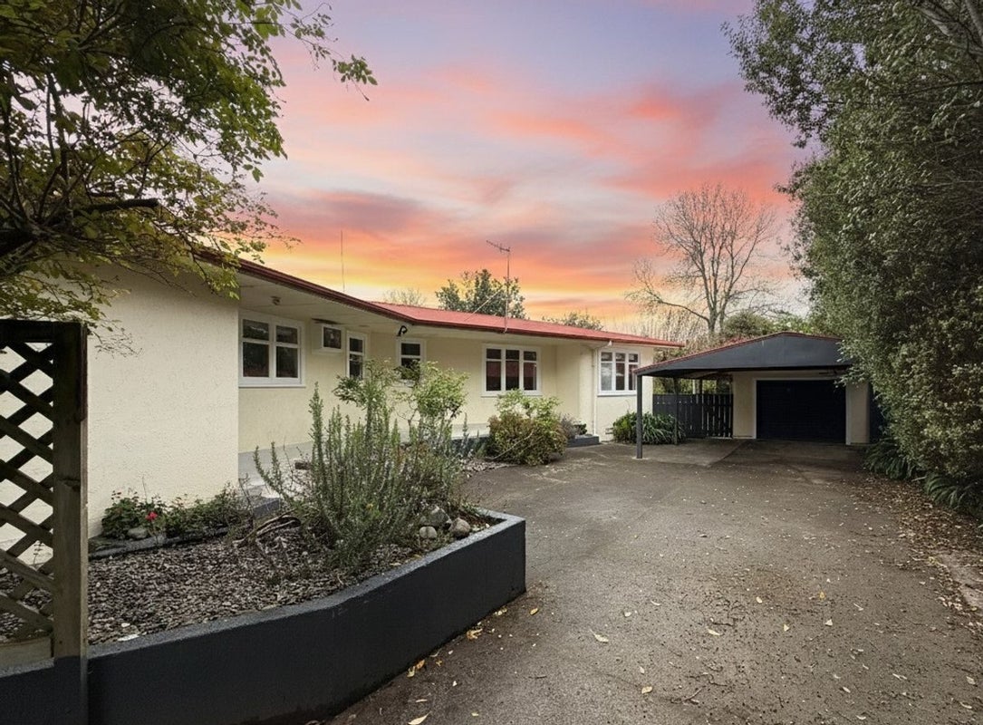 45 Alfred Street, Roslyn, Palmerston North - Carousel 1