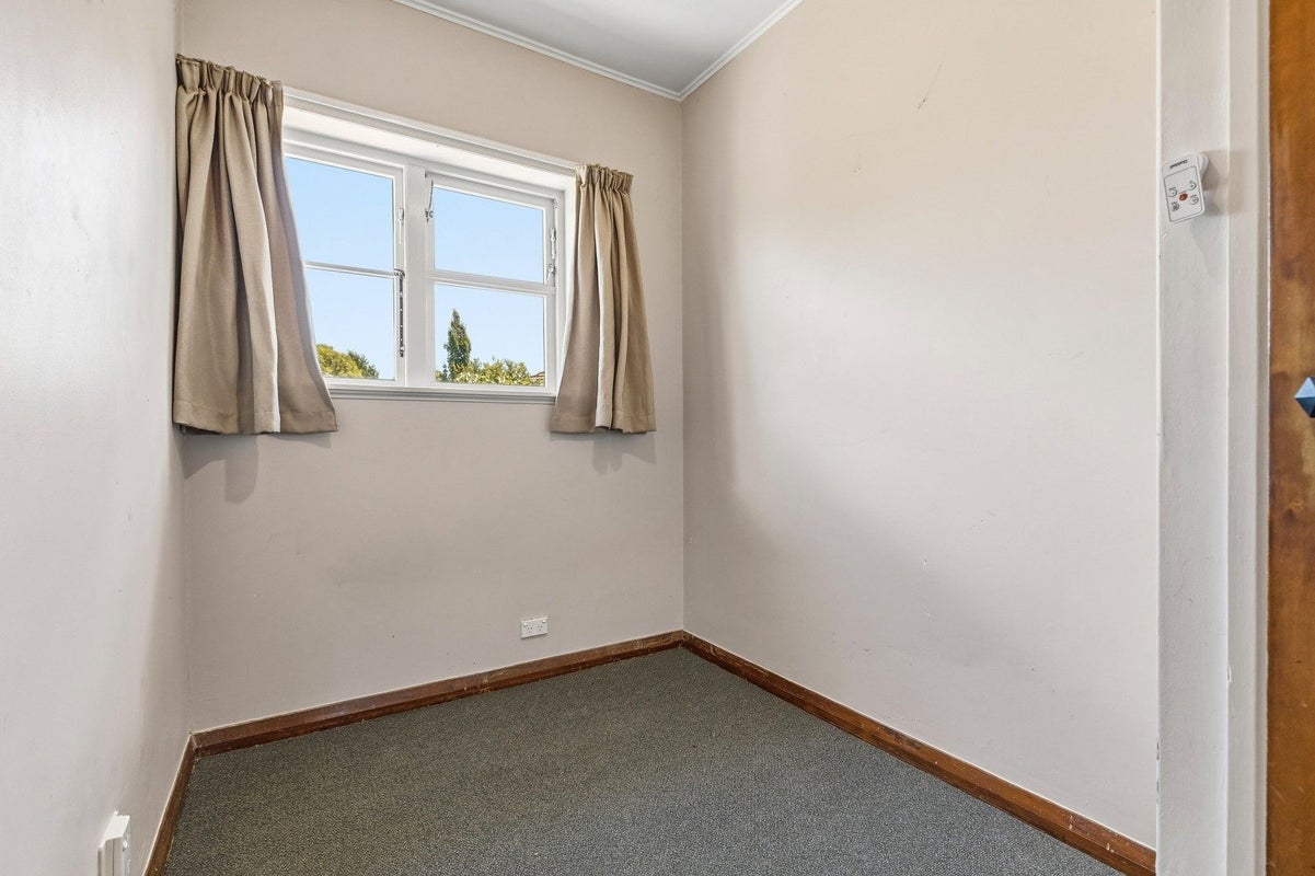 5 Plunket Terrace, Hamilton East, Hamilton - Carousel 2