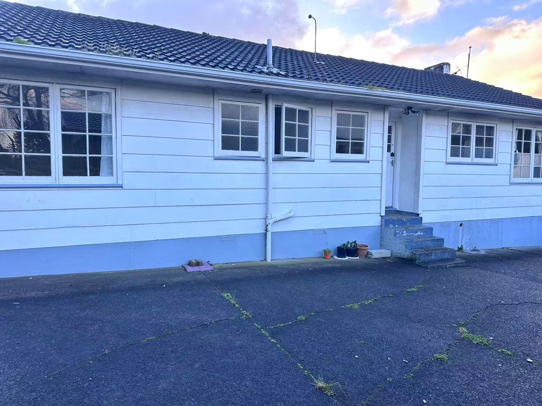 36 Jillian Drive, Ranui, Auckland - Carousel 1