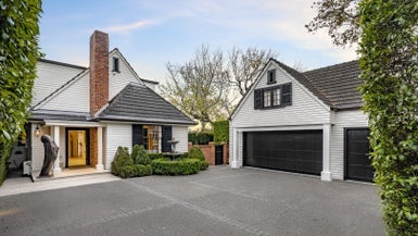 168 Orakei Road, Remuera, Auckland - Carousel 1