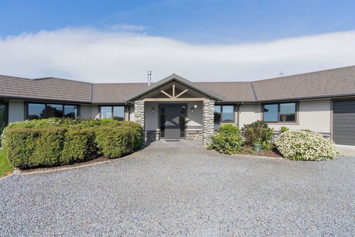 9 Tullahoma Way, Ohau, Levin - Carousel 1