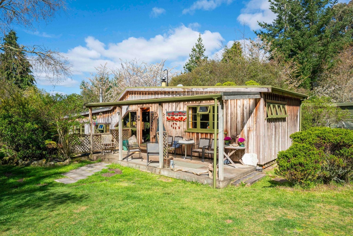 514 State Highway 1, Wairakei, Taupo - Carousel 1