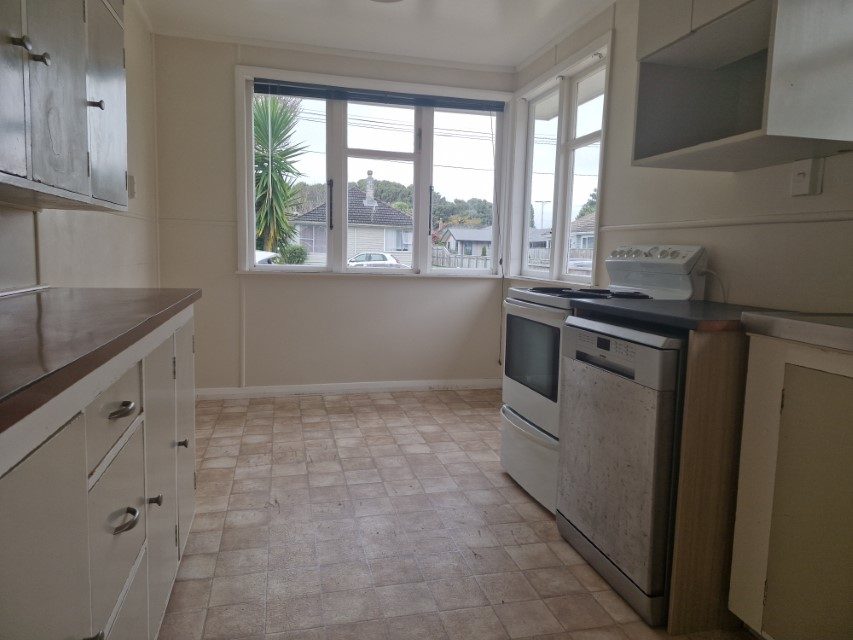 2/54 Lismore Street, Merrilands, New Plymouth - Carousel 2