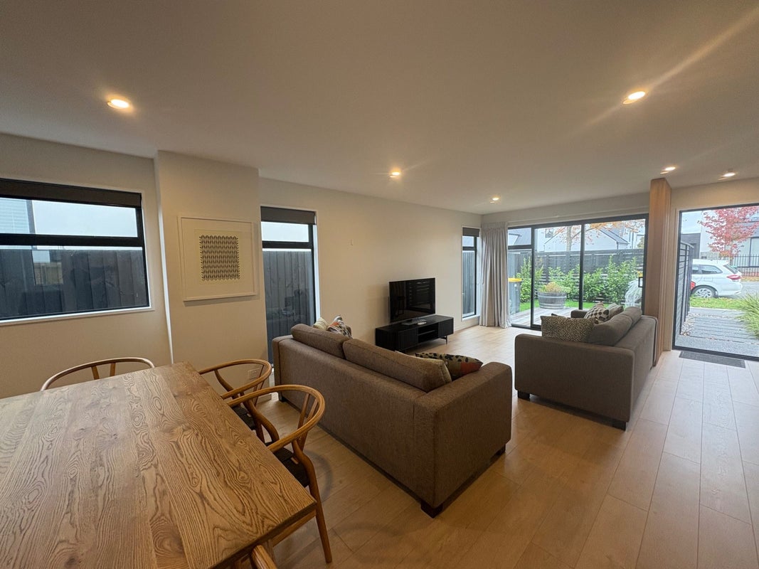 106 Canon Street, Edgeware, Christchurch - Carousel 1