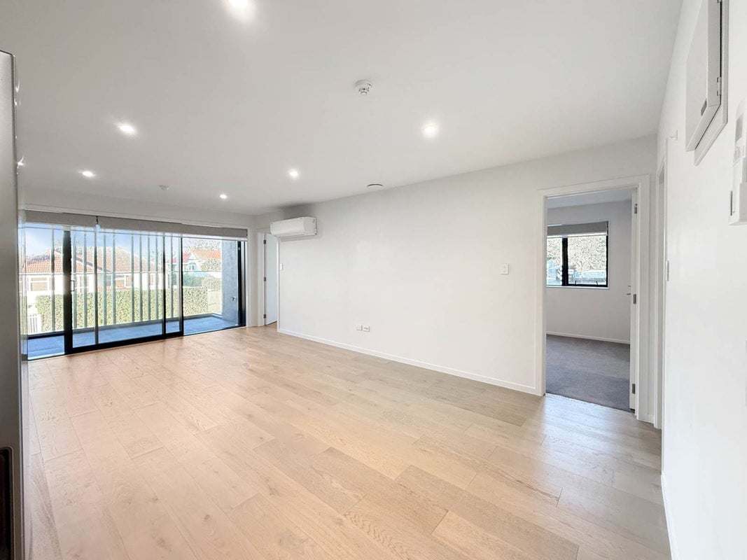 1/64A Coronation Road, Mangere Bridge, Auckland - Carousel 2