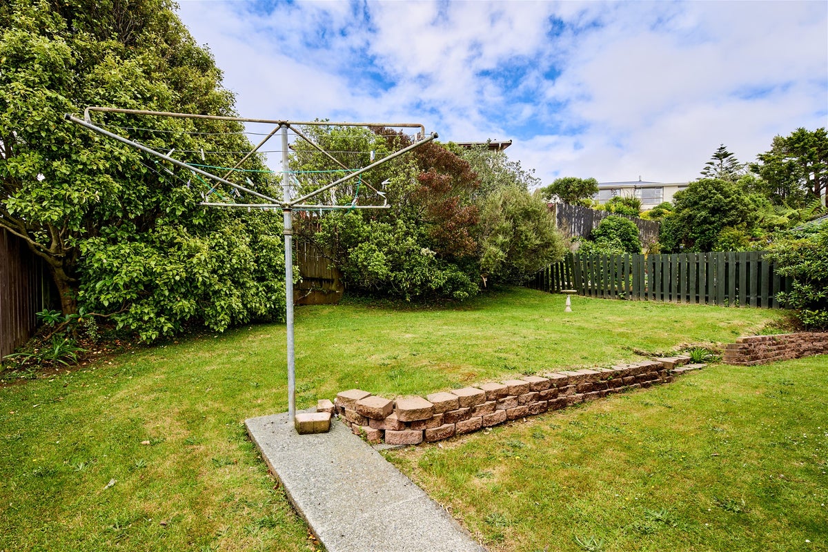 37 John Sims Drive, Broadmeadows, Wellington - Carousel 20