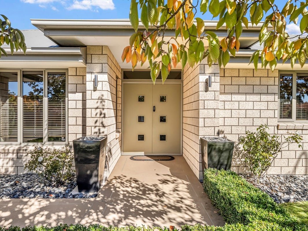 2 Jadewynn Place, Halswell, Christchurch - Carousel 2