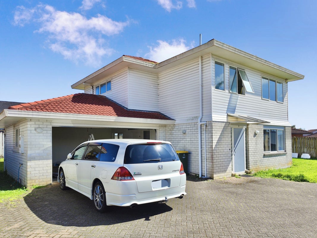 2/66 Clydesdale Avenue, Somerville, Manukau - Carousel 1