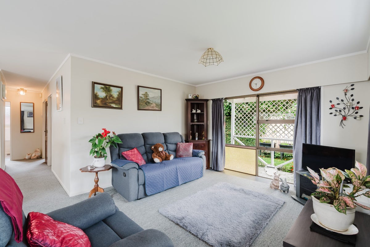 4/1 St Olpherts Avenue, Enderley, Hamilton - Carousel 2