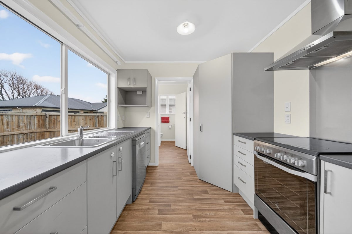 134 Oxford Street, Lansdowne, Masterton - Carousel 2