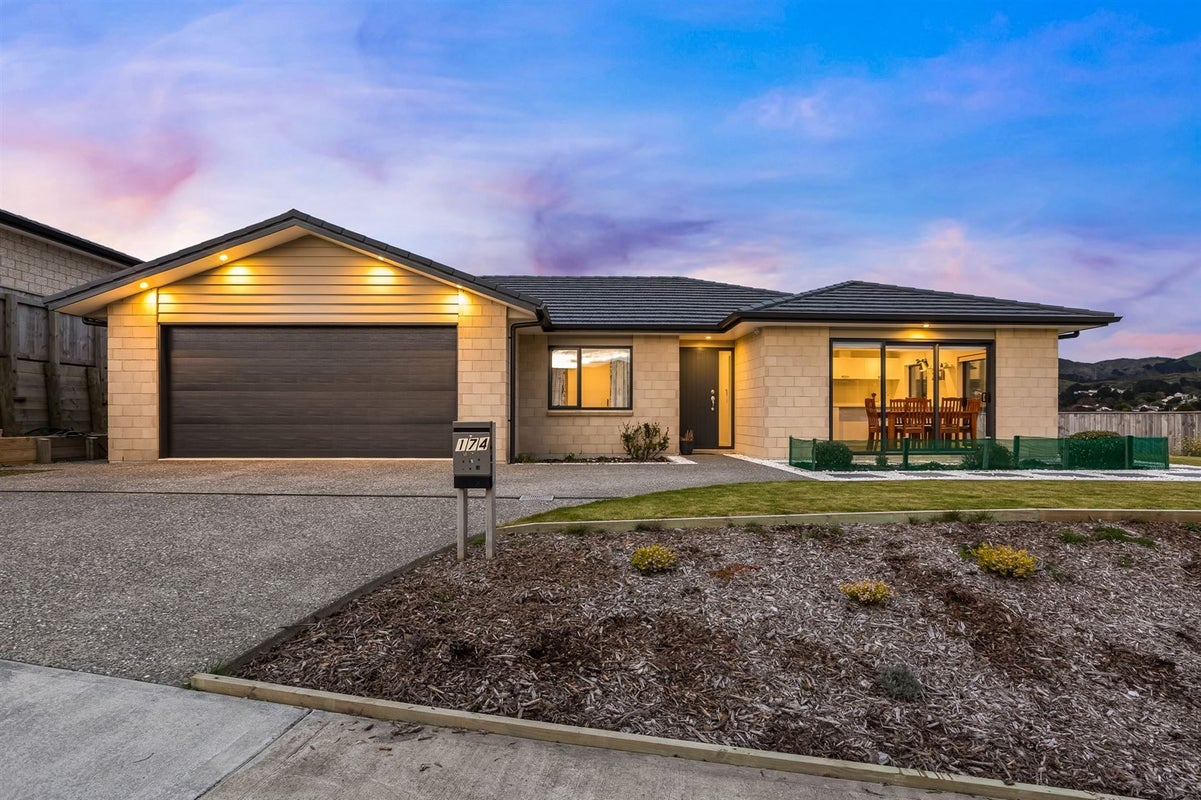 174 John Burke DR, Aotea, PORIRUA - Carousel 1