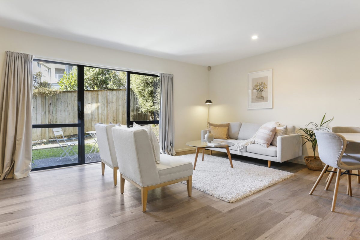 8/548 Albany Highway, Albany, Auckland - Carousel 2