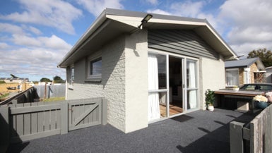 4/231 Nelson Street, Strathern, Invercargill - Carousel 1