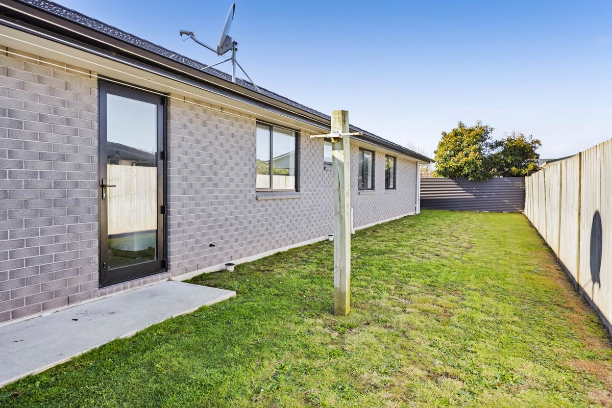 32 Hunter Street, Normanby, Hawera - Carousel 22