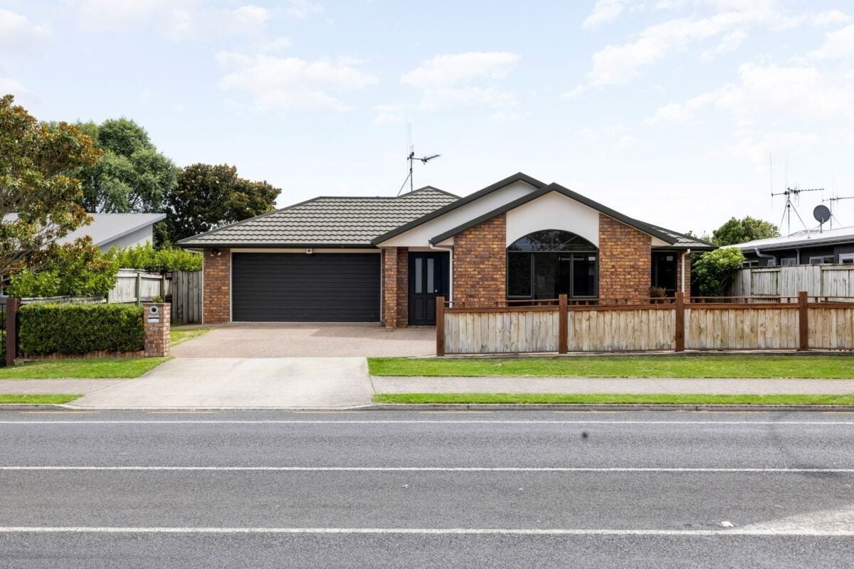 431 Hukanui Road, Rototuna, Hamilton - Carousel 1