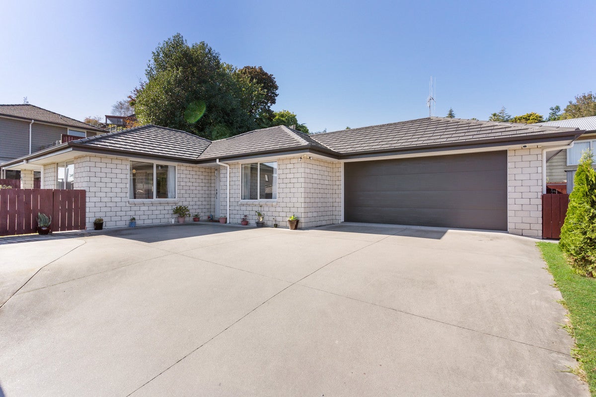6 Austen Way, Hairini, Tauranga - Carousel 1