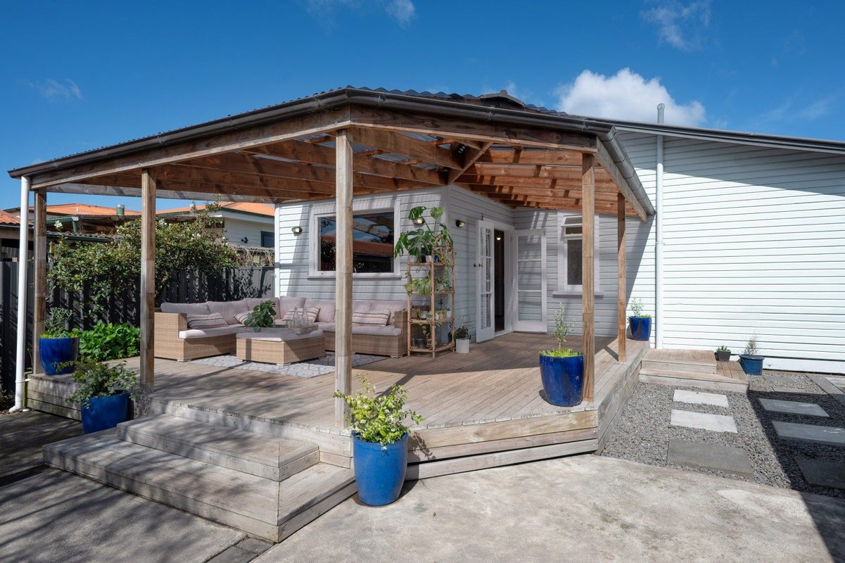 609 Frederick Street West, Mahora, Hastings - Carousel 2