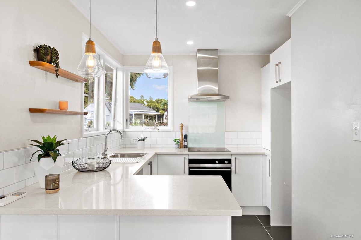 1/23 Ellen Avenue, Hillcrest, Auckland - Carousel 2