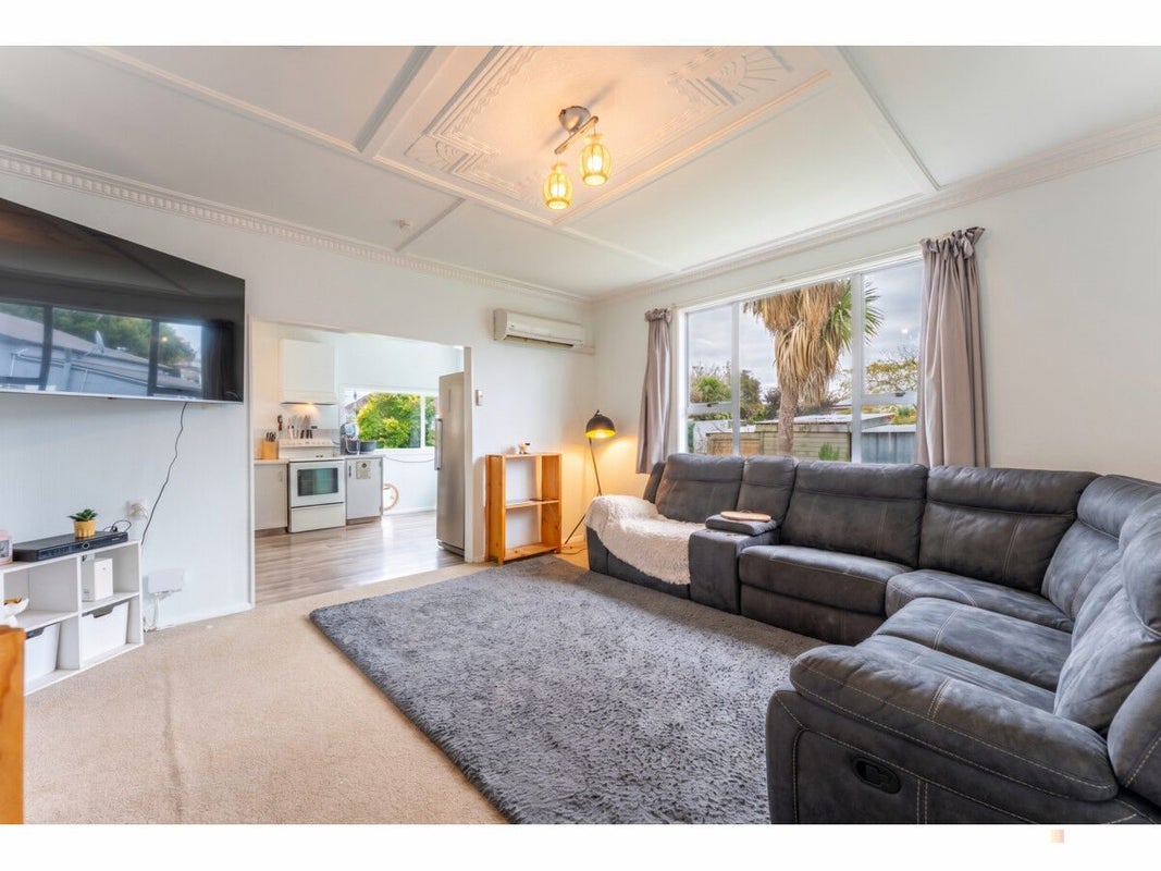 6 Naylor Street, Waimate, Waimate - Carousel 2