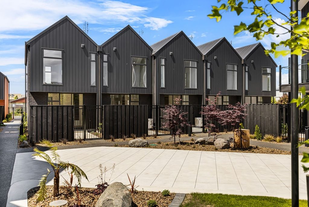 4/9 Donald Place, St Albans, Christchurch - Carousel 1