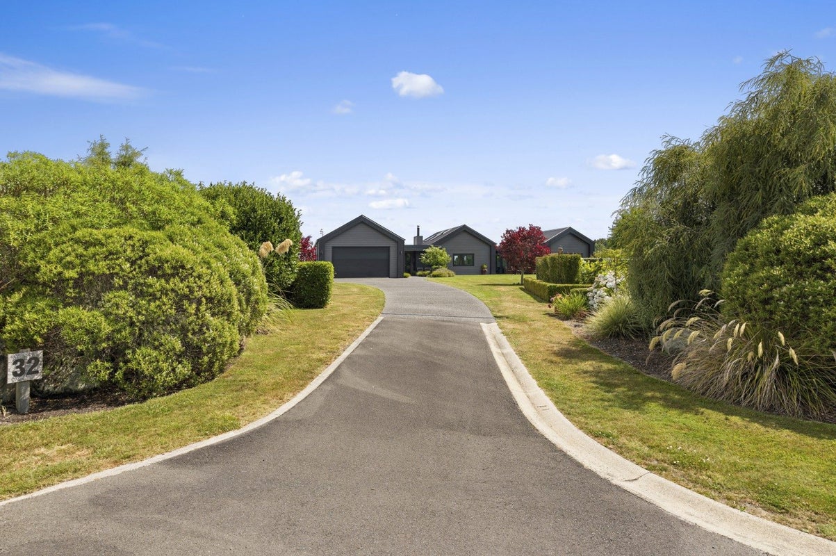 32 Lacebark Drive, Kinloch, Taupo - Carousel 2