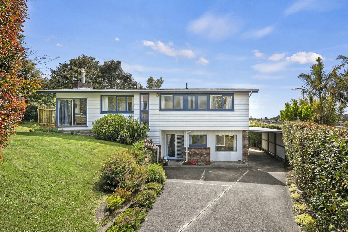 9 Forrest Hill Road, Milford, Auckland - Carousel 2