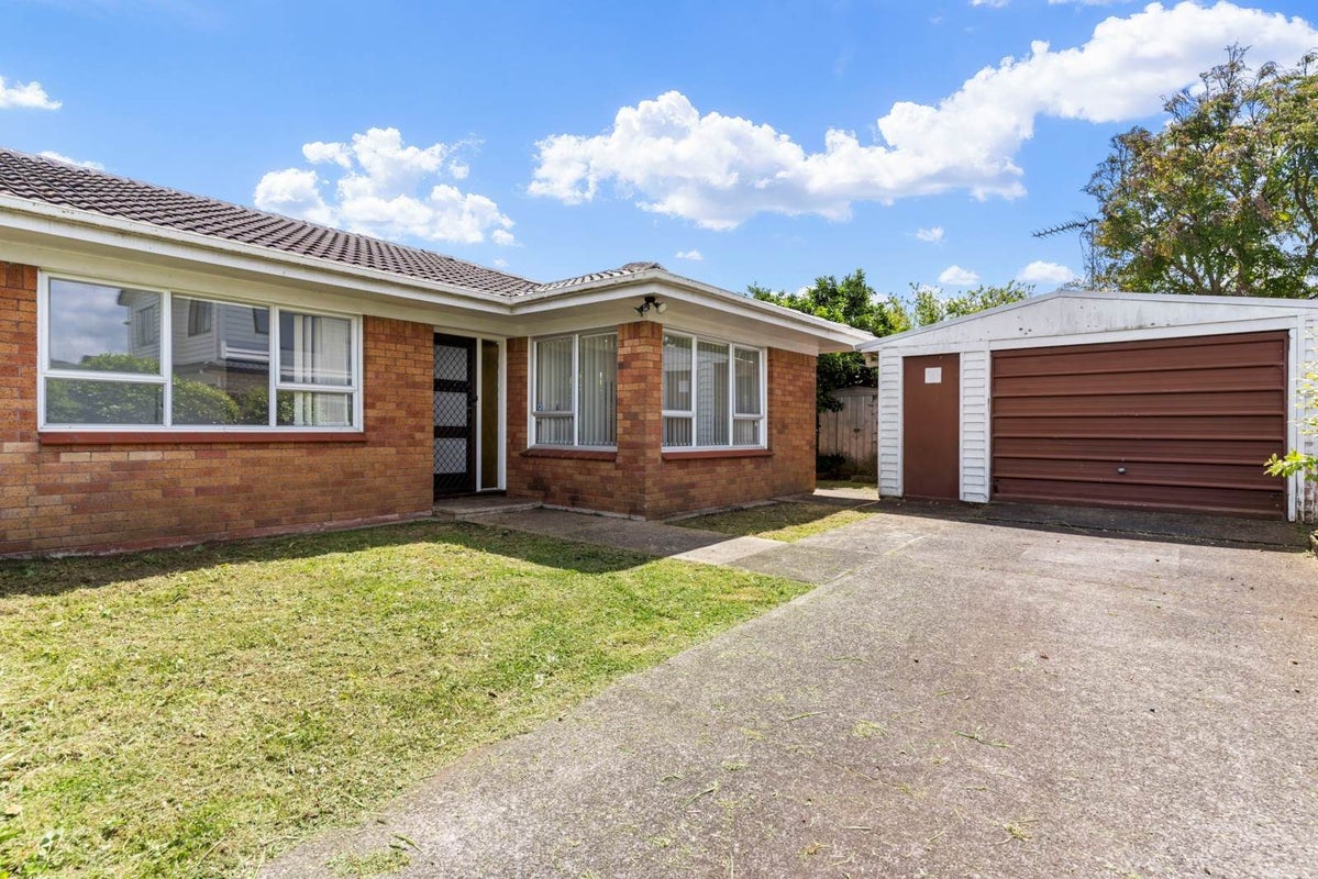 3/79 Puhinui Road, Papatoetoe, Auckland - Carousel 1