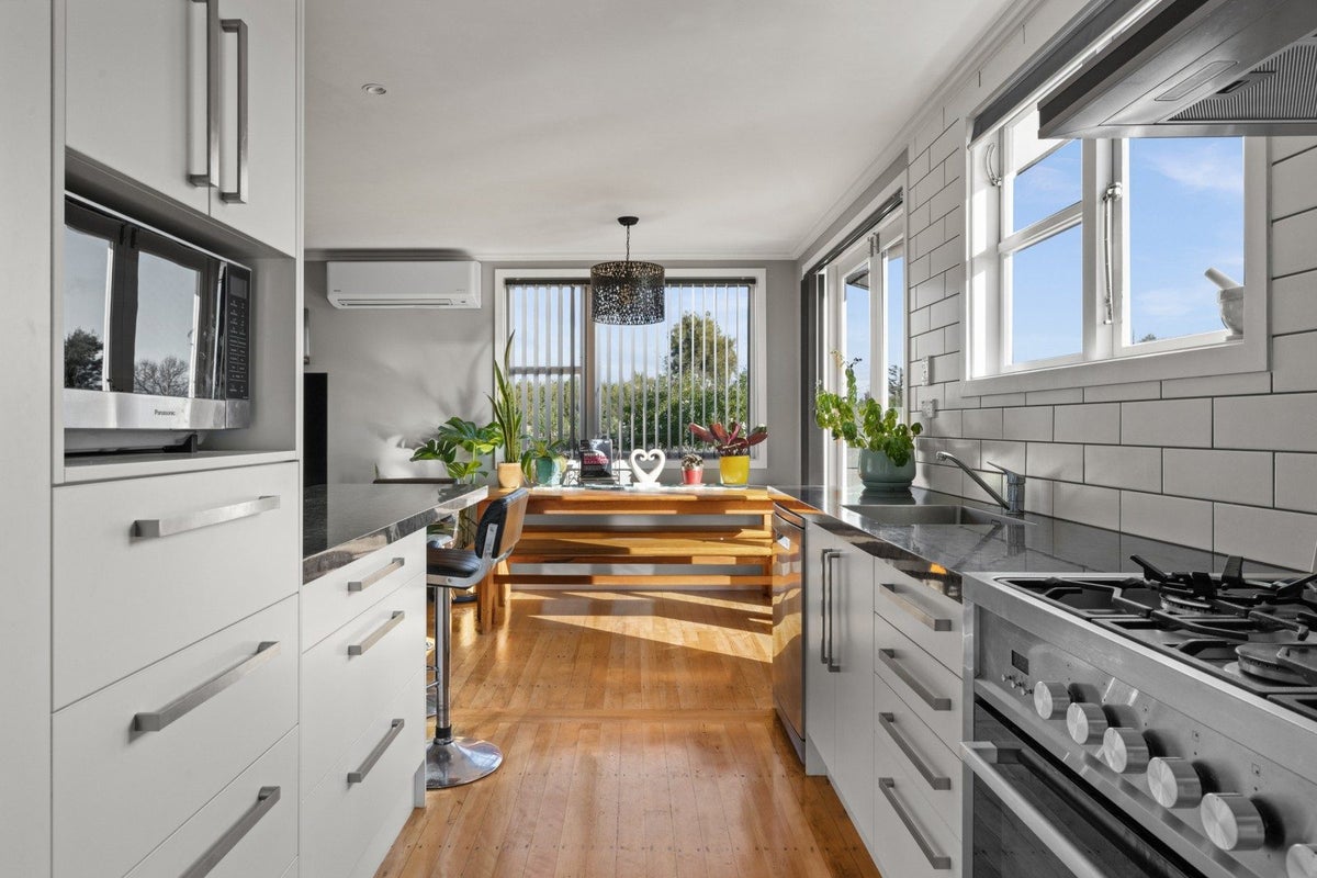 151 Harold Holt Avenue, Pirimai, Napier - Carousel 1
