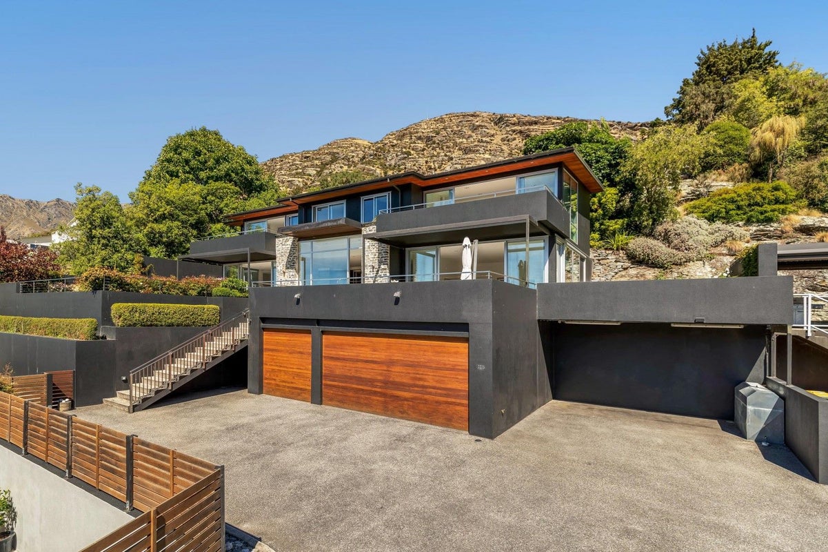 18B Loop Road, Kawarau Falls, Queenstown - Carousel 1