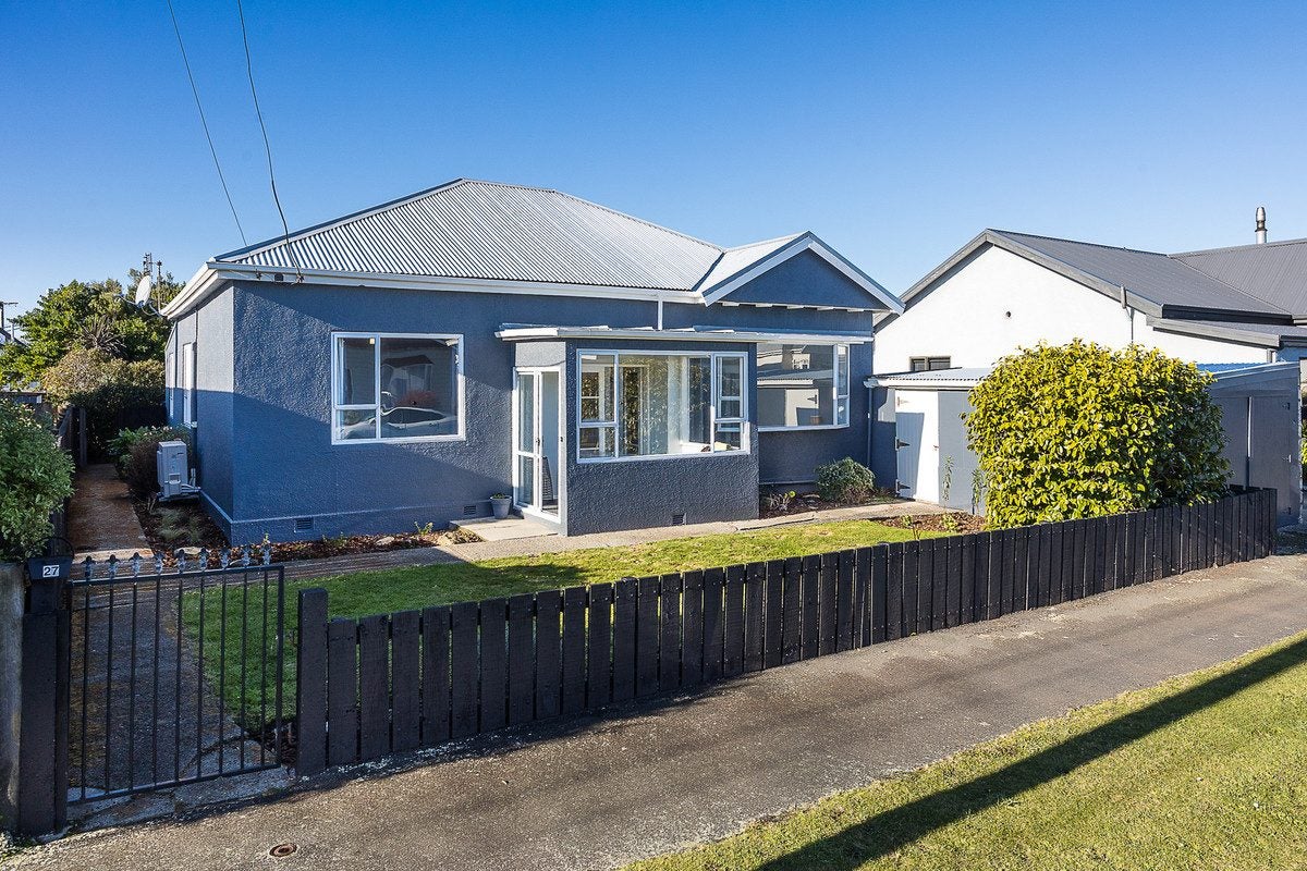 27 Normanby Street, Saint Kilda, Dunedin - Carousel 1