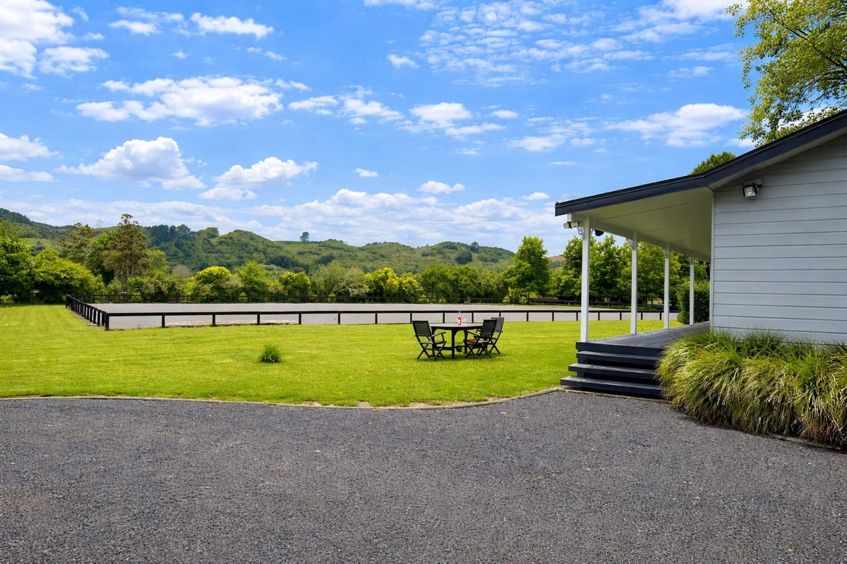 230 Lyons Road, Pokeno - Carousel 2
