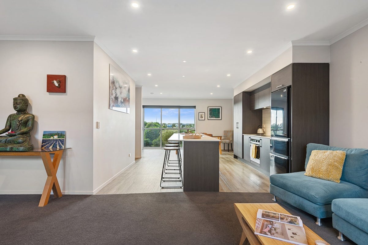 8 William Dawson Crescent, Halswell, Christchurch City, Canterbury - Carousel 2