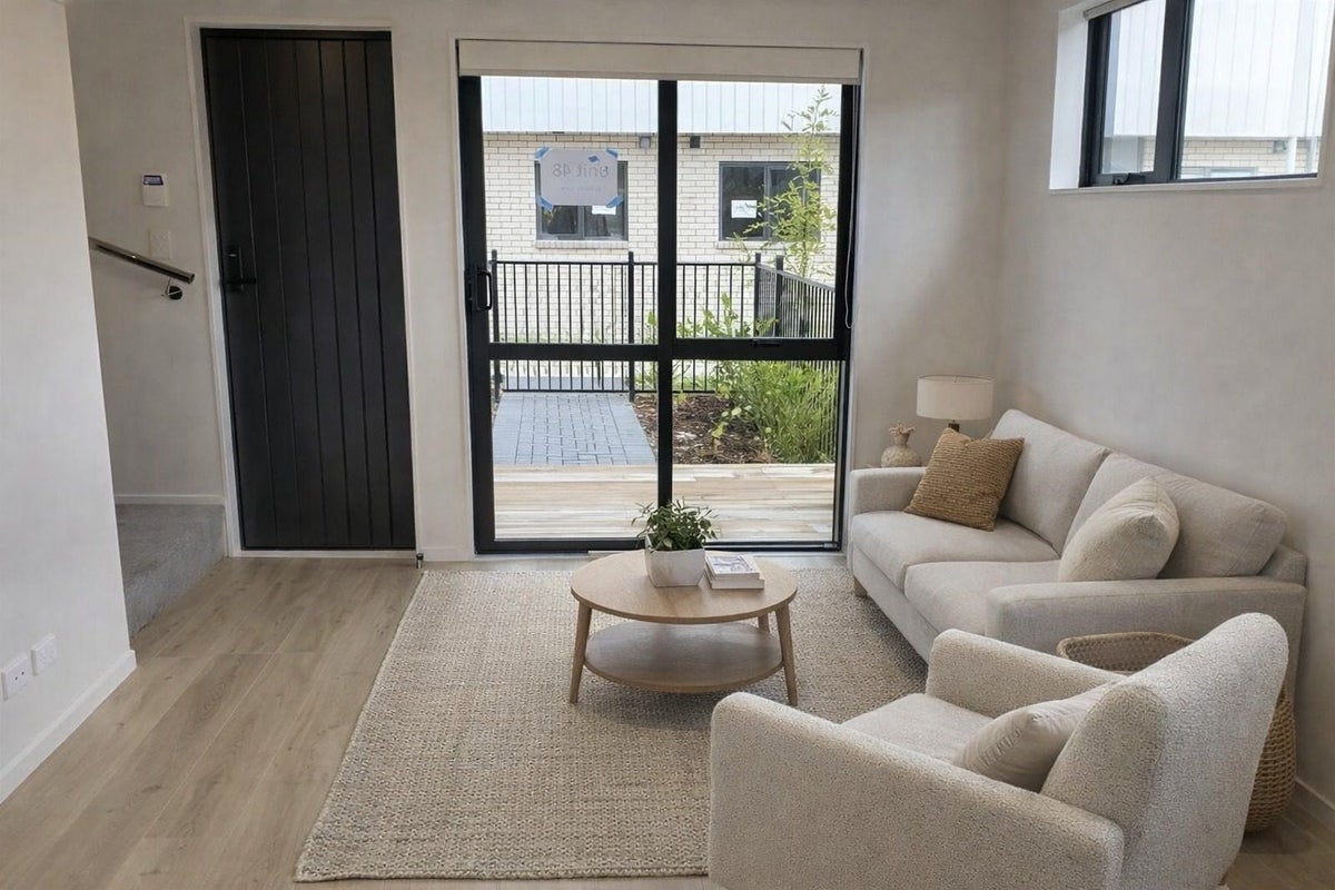 22 Paetai Lane, Te Atatu Peninsula, Auckland - Carousel 1