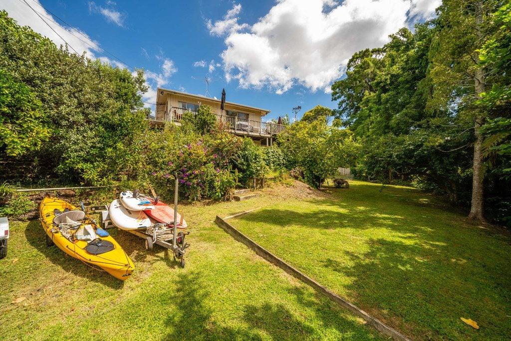 36 Kiteroa Terrace, Rothesay Bay, Auckland - Carousel 2