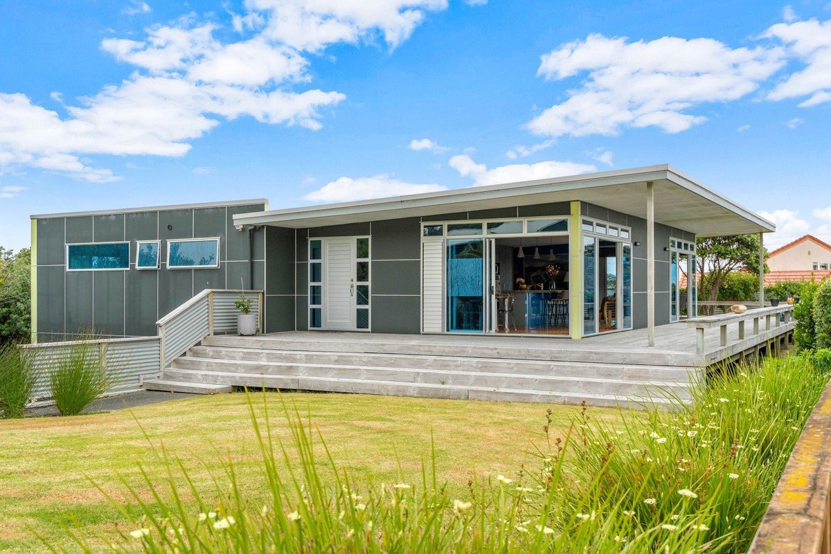 6 Moeatoa Lane, Dargaville - Carousel 1