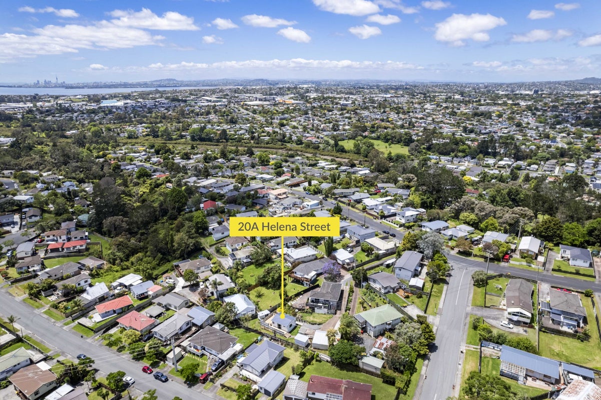 2/20 Helena Street, Massey, Auckland - Carousel 1