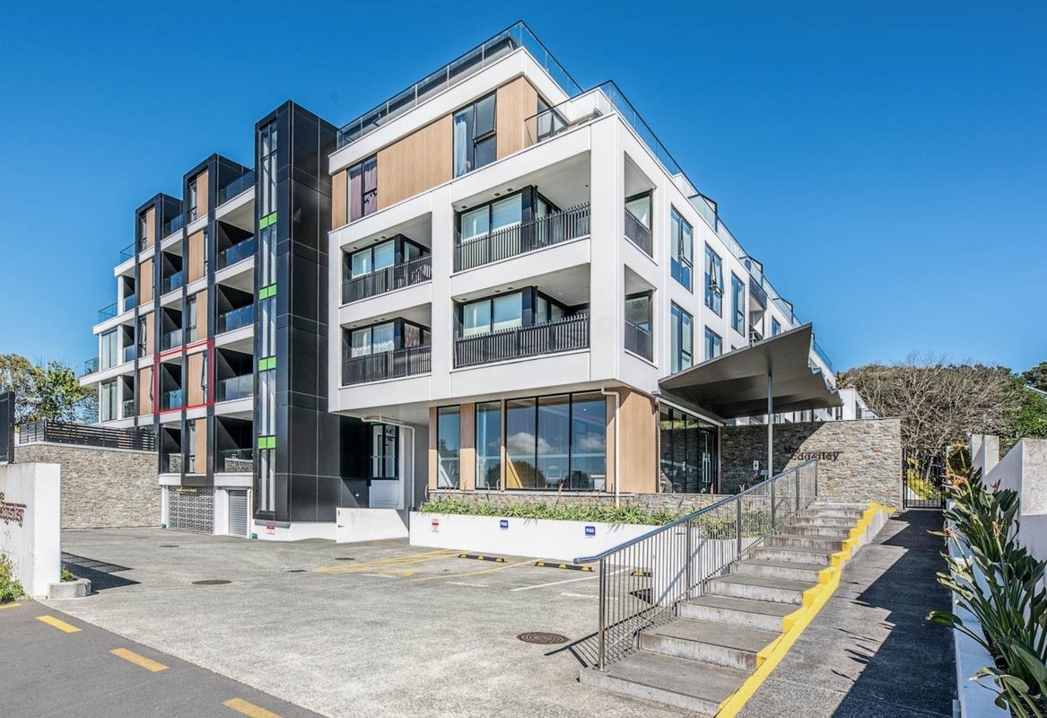 202/14 Edgerley Avenue, Newmarket, Auckland - Carousel 1