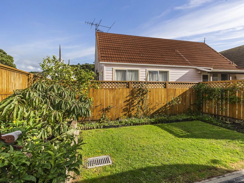 54 Weka Street, Miramar, Wellington - Carousel 2